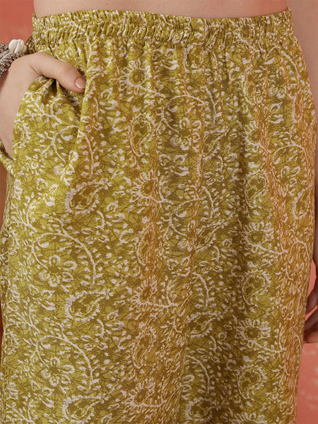 Miramaar Women's Green Poly Cotton V-Neck Straight Kurta Set