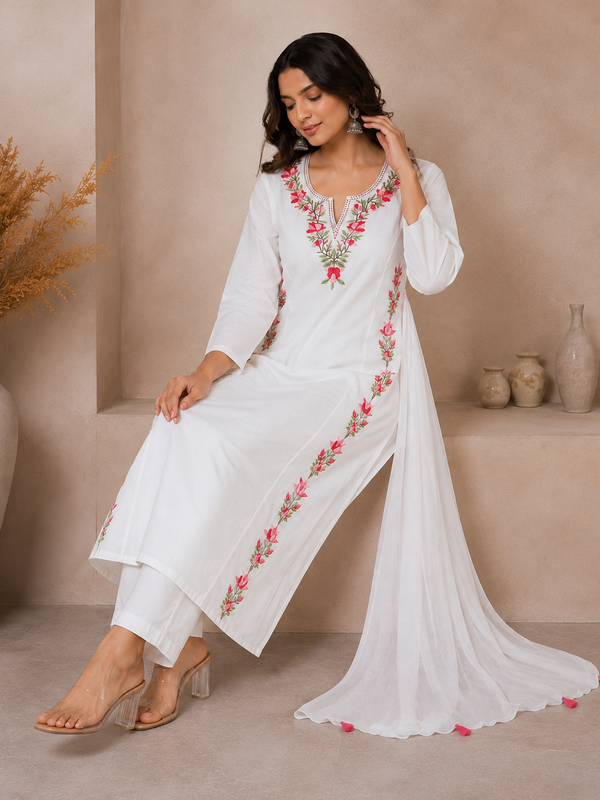 Women WHITE Printed Round Neck Kurta with Straight Pants & Printed Dupatta