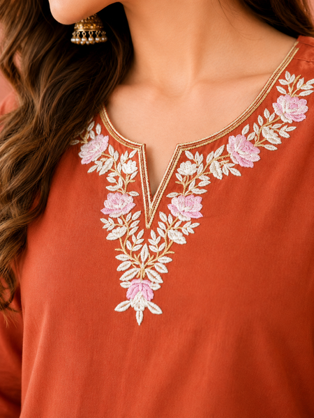Women Orange Printed Round Neck Kurta with Straight Pants & Printed Dupatta