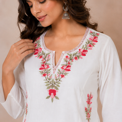 Women WHITE Printed Round Neck Kurta with Straight Pants & Printed Dupatta