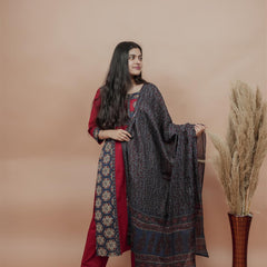 Miramaar Women's Red Straight Patch Work & Sequencing Kurta Dupatta Set